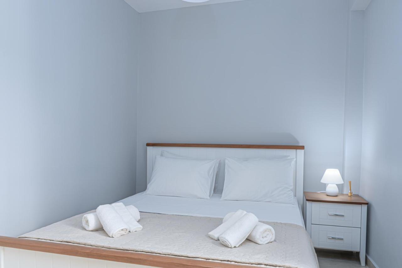 J&T Apartment - 150M From The Beach ザキントス エクステリア 写真